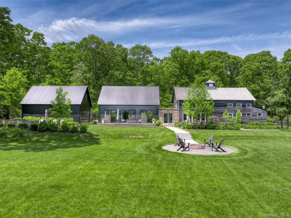 745 Golfview Court East Marion, NY 11939