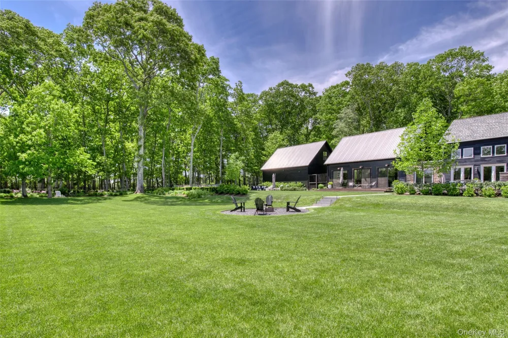 745 Golfview Court East Marion, NY 11939