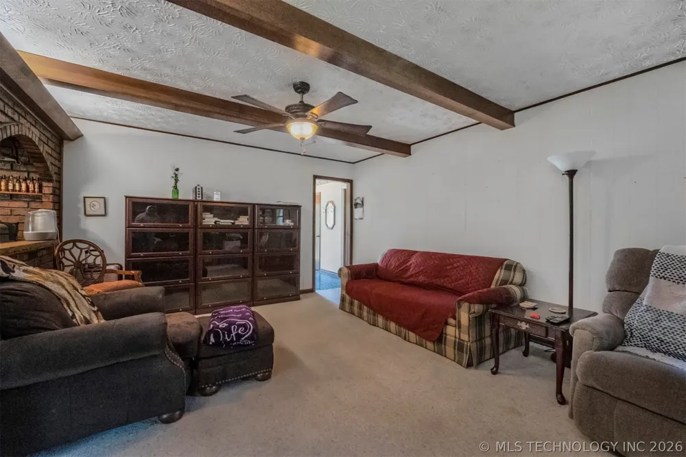 212 Will Rogers Loop W Oologah, OK 74053