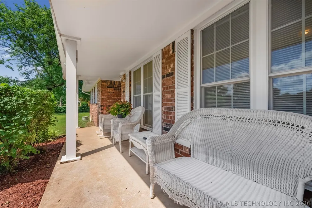 212 Will Rogers Loop W Oologah, OK 74053