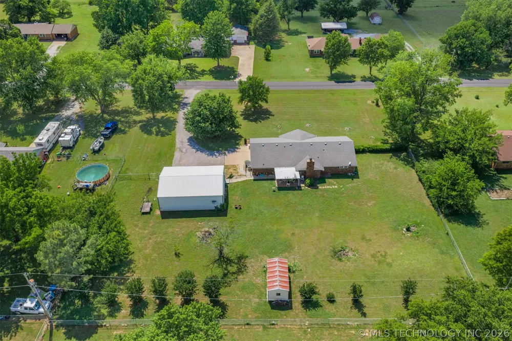 212 Will Rogers Loop W Oologah, OK 74053