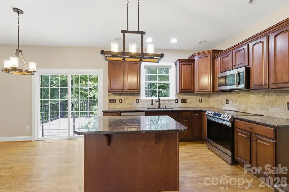 190 Meadow Glen Drive Troutman, NC 28166