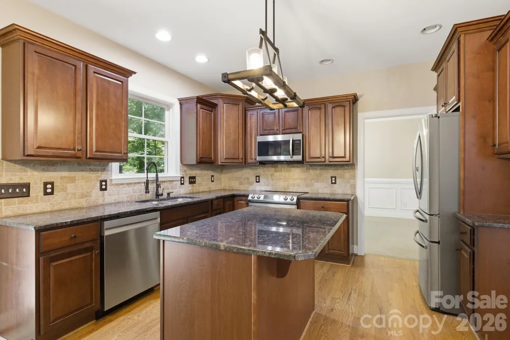 190 Meadow Glen Drive Troutman, NC 28166