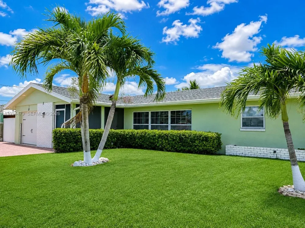 2212 Club House Rd North Fort Myers, FL 33917