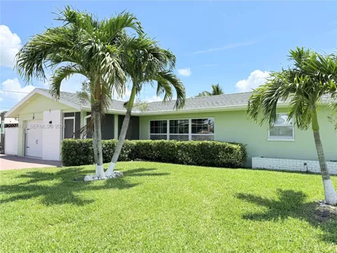 2212 Club House Rd