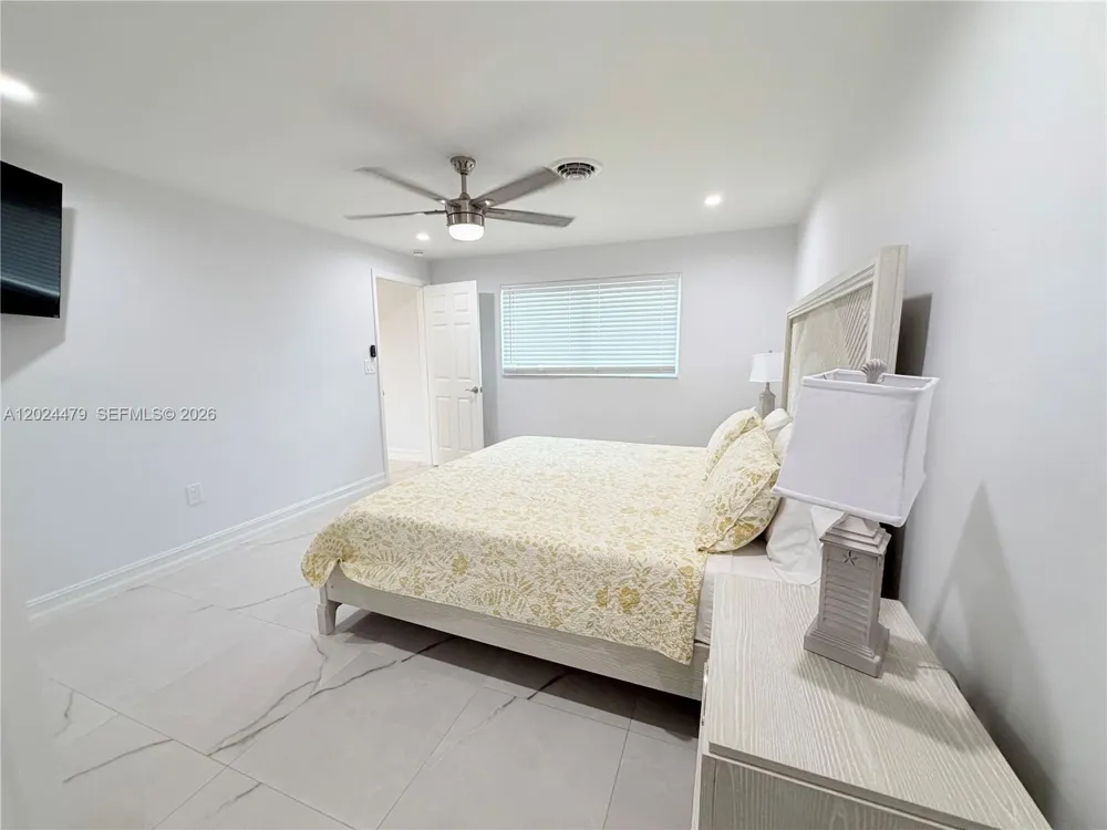 2212 Club House Rd North Fort Myers, FL 33917