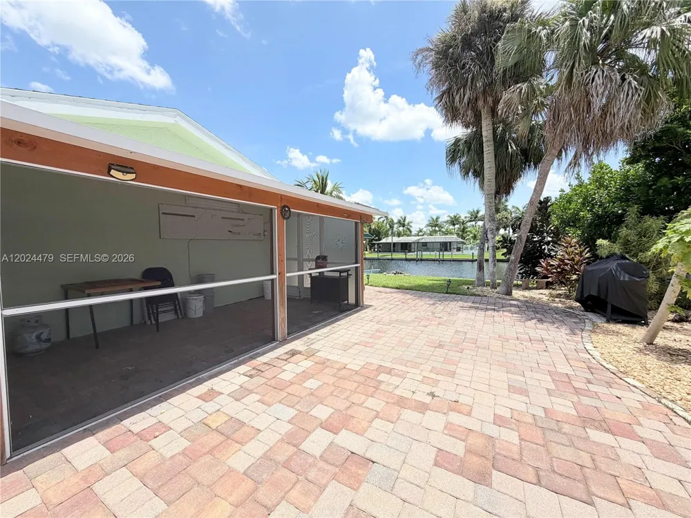 2212 Club House Rd North Fort Myers, FL 33917
