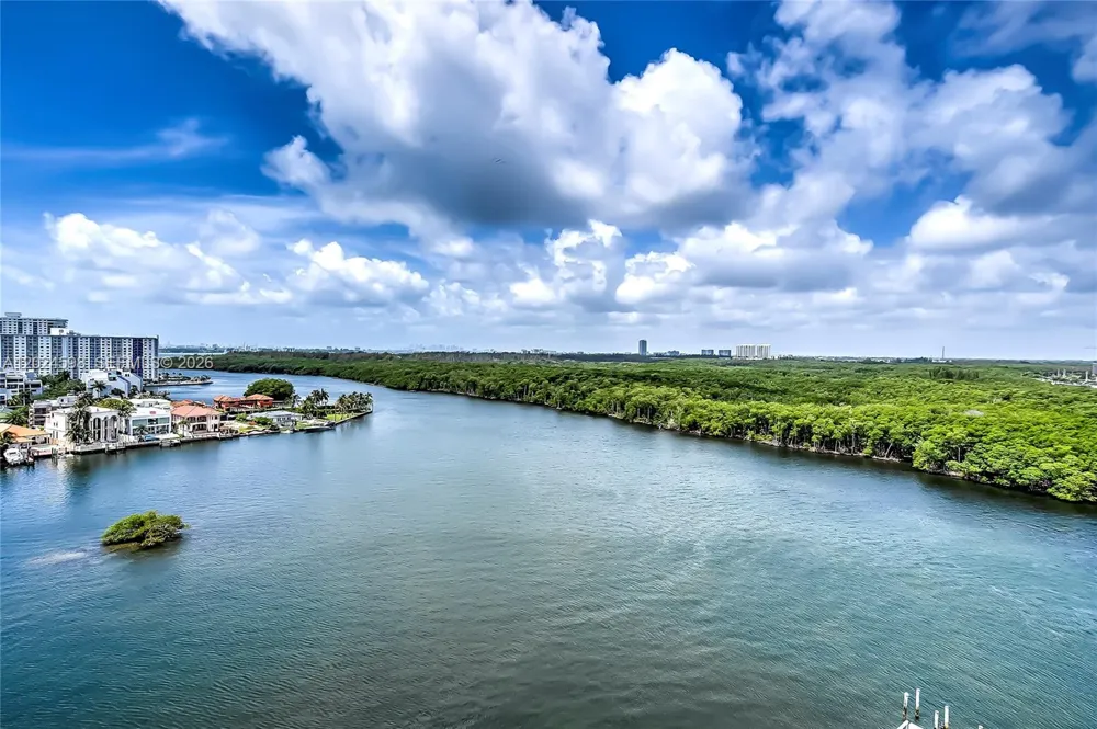 400 Sunny Isles Blvd #1202 Sunny Isles Beach, FL 33160