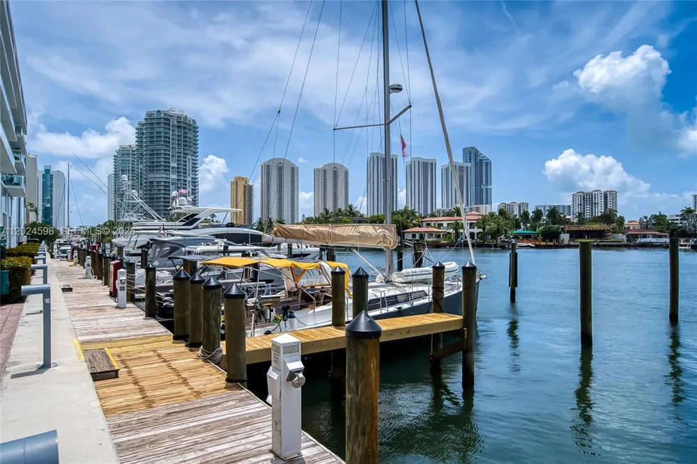 400 Sunny Isles Blvd #1202 Sunny Isles Beach, FL 33160