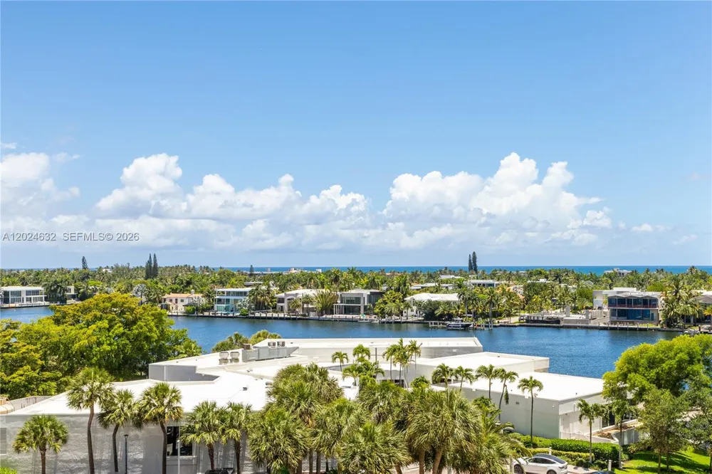 20281 E Country Club Dr #510 Aventura, FL 33180