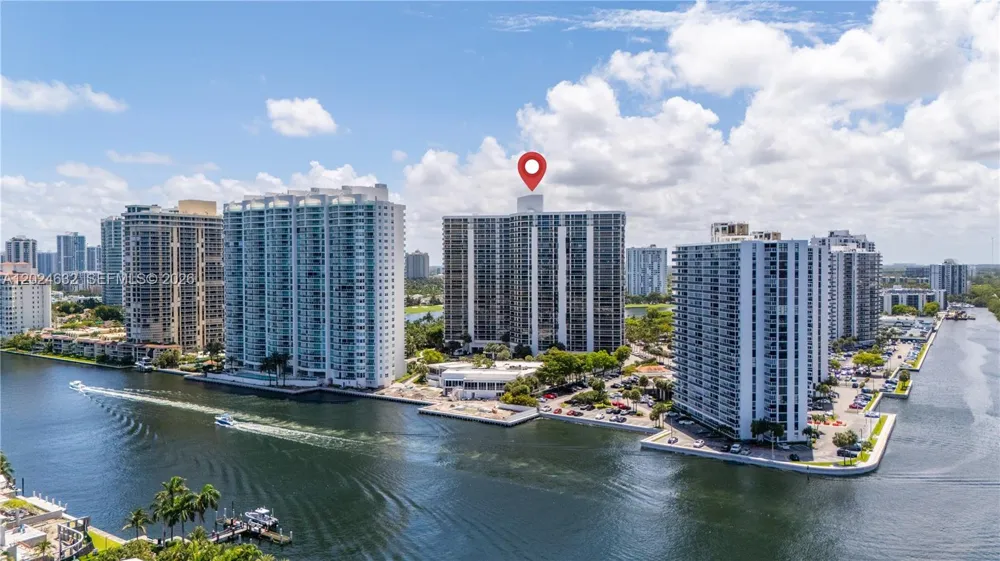20281 E Country Club Dr #510 Aventura, FL 33180