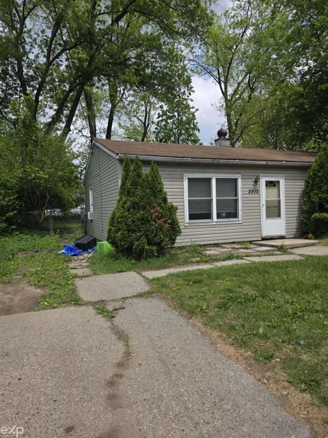 2812 Cabot Drive