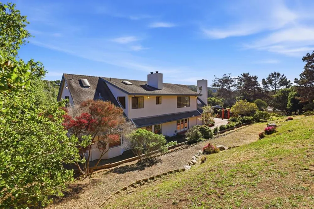 215 Chateau Drive Aromas, CA 95004