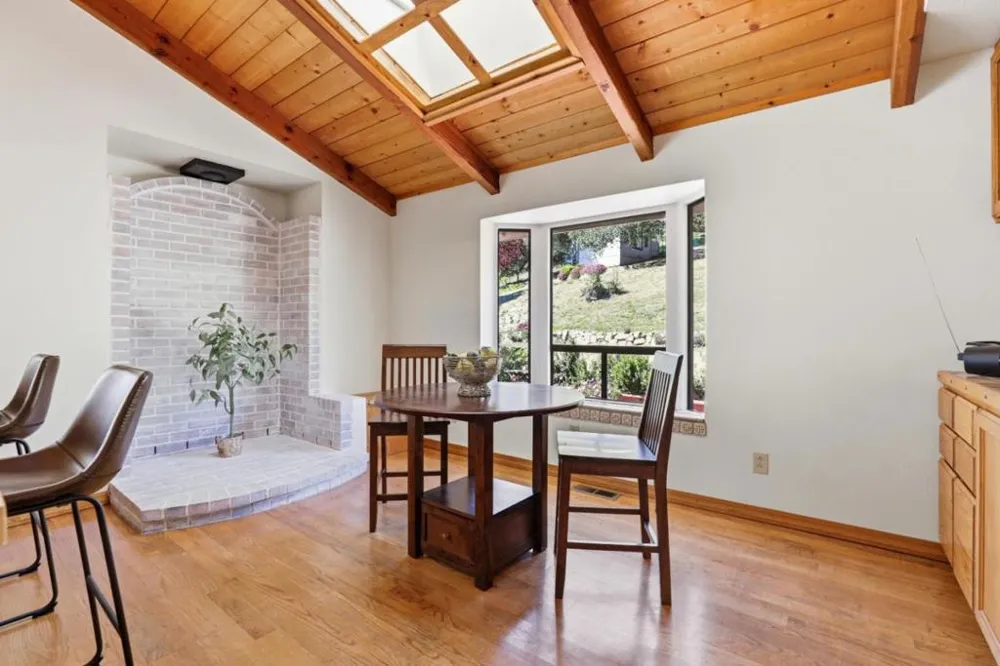215 Chateau Drive Aromas, CA 95004