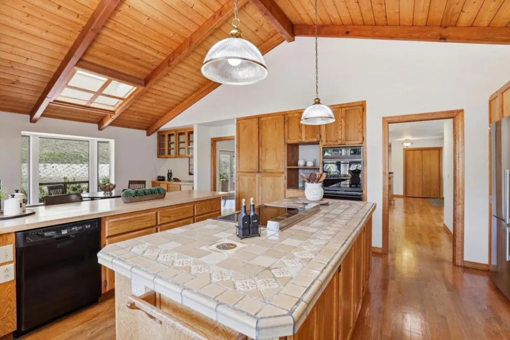 215 Chateau Drive Aromas, CA 95004