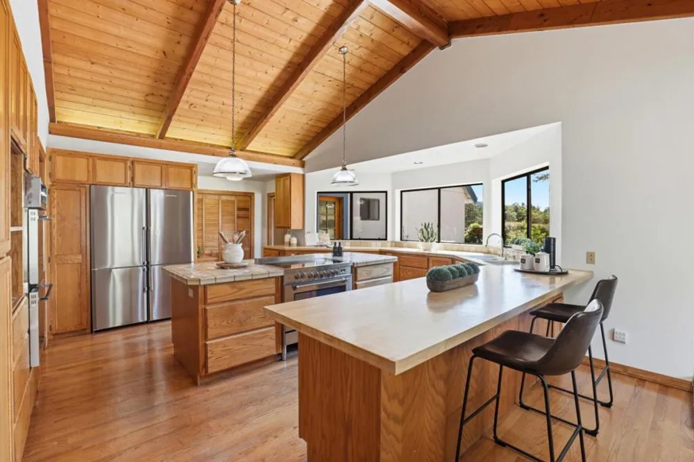 215 Chateau Drive Aromas, CA 95004
