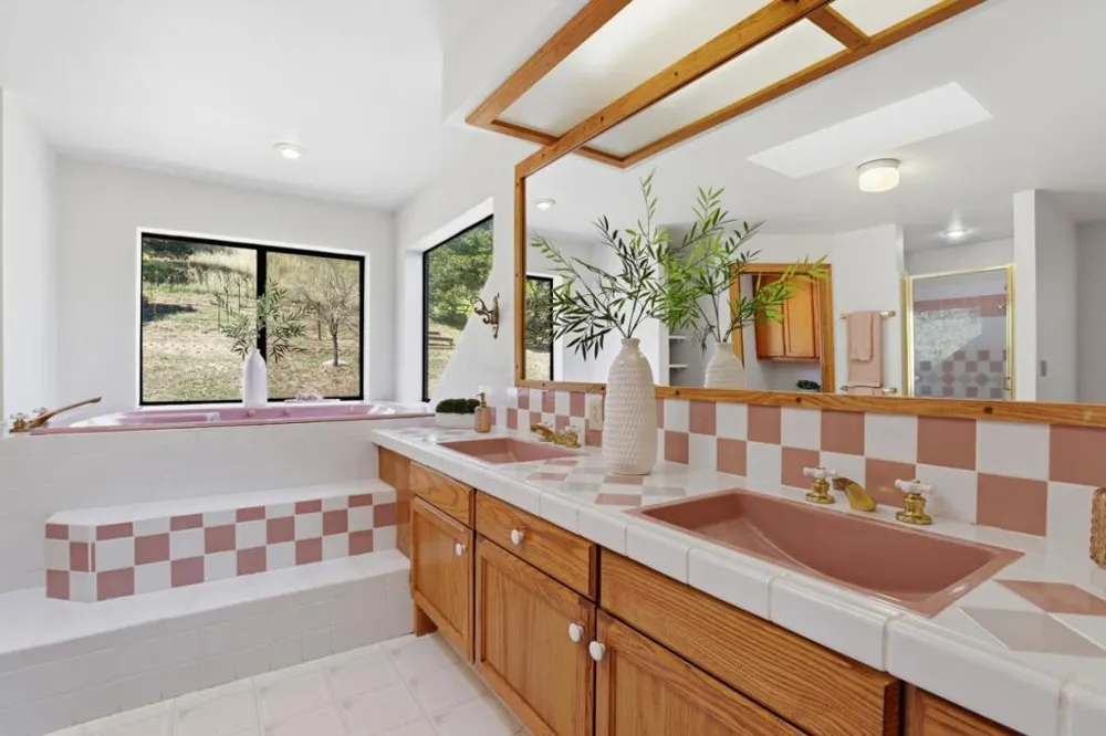 215 Chateau Drive Aromas, CA 95004