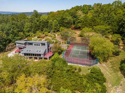 3411 Kings Cove Lane