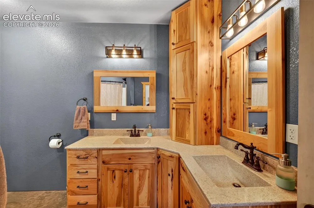 3069 Sangre Drive Westcliffe, CO 81252