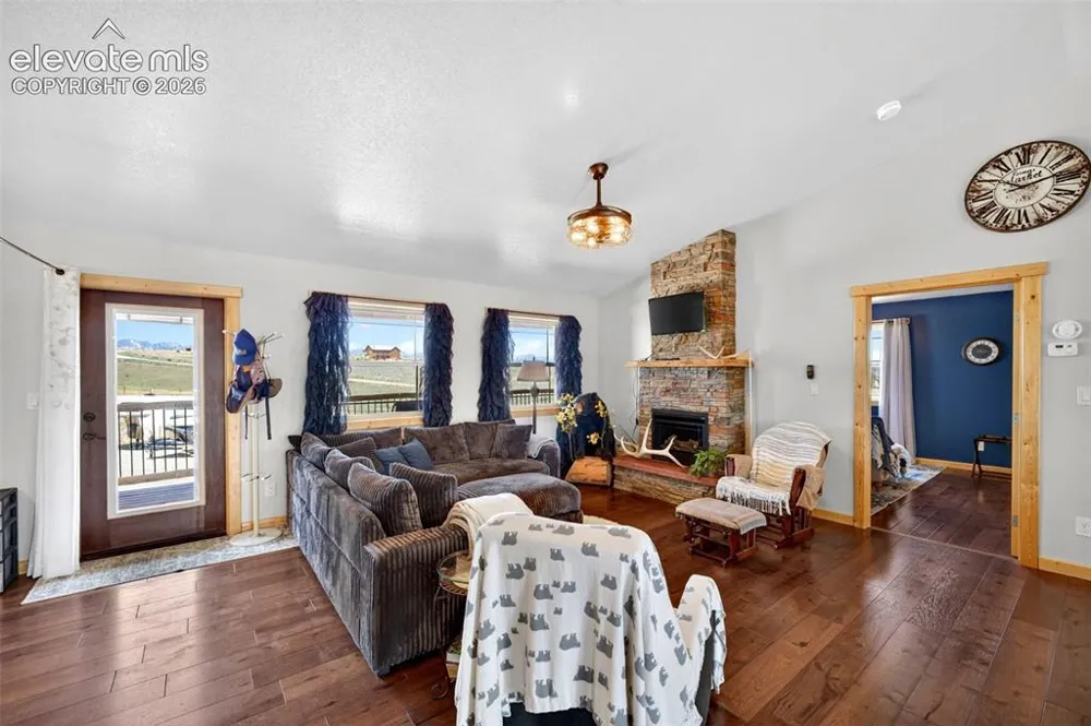 3069 Sangre Drive Westcliffe, CO 81252