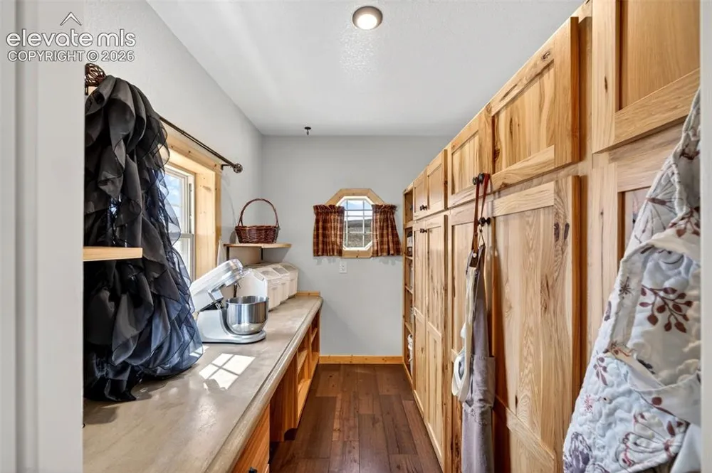 3069 Sangre Drive Westcliffe, CO 81252