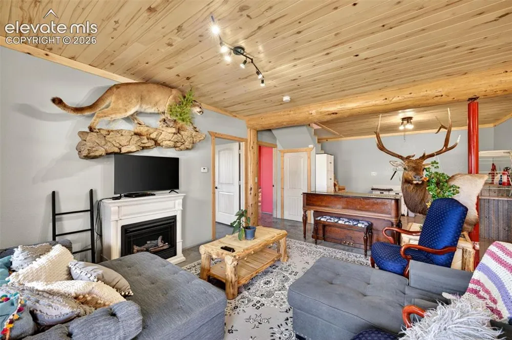 3069 Sangre Drive Westcliffe, CO 81252