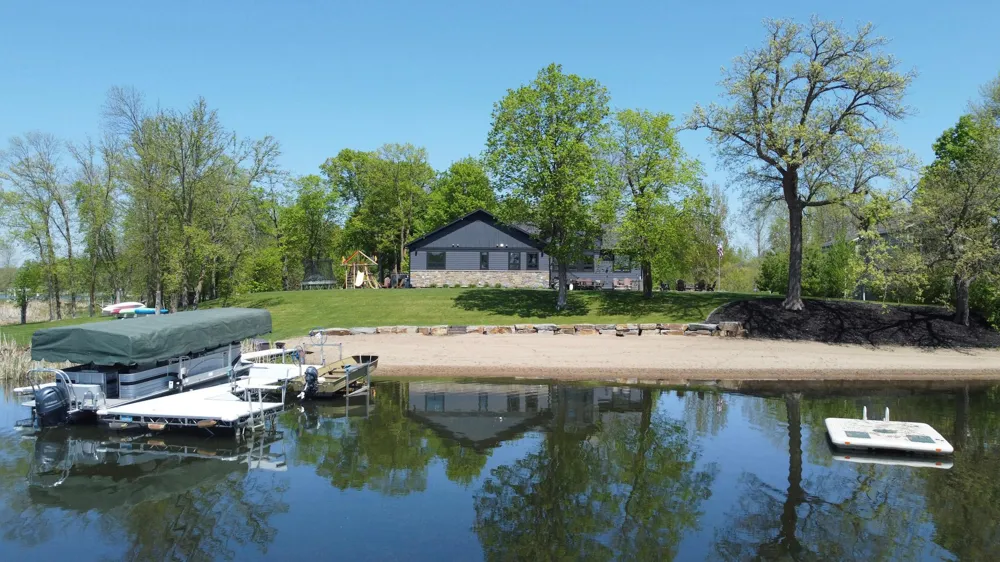 12800 Kohler Lane Audubon, MN 56511