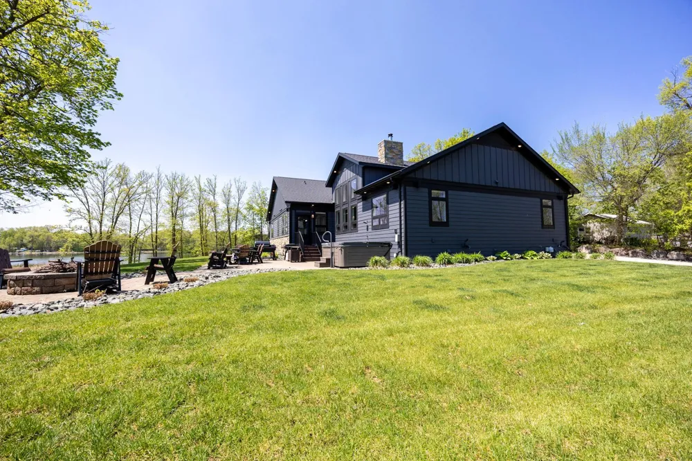 12800 Kohler Lane Audubon, MN 56511