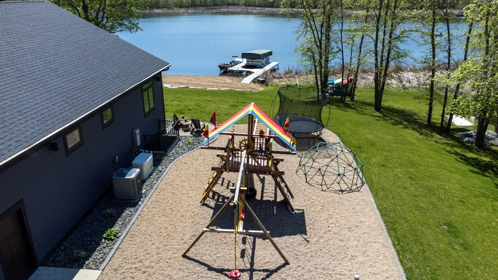 12800 Kohler Lane Audubon, MN 56511