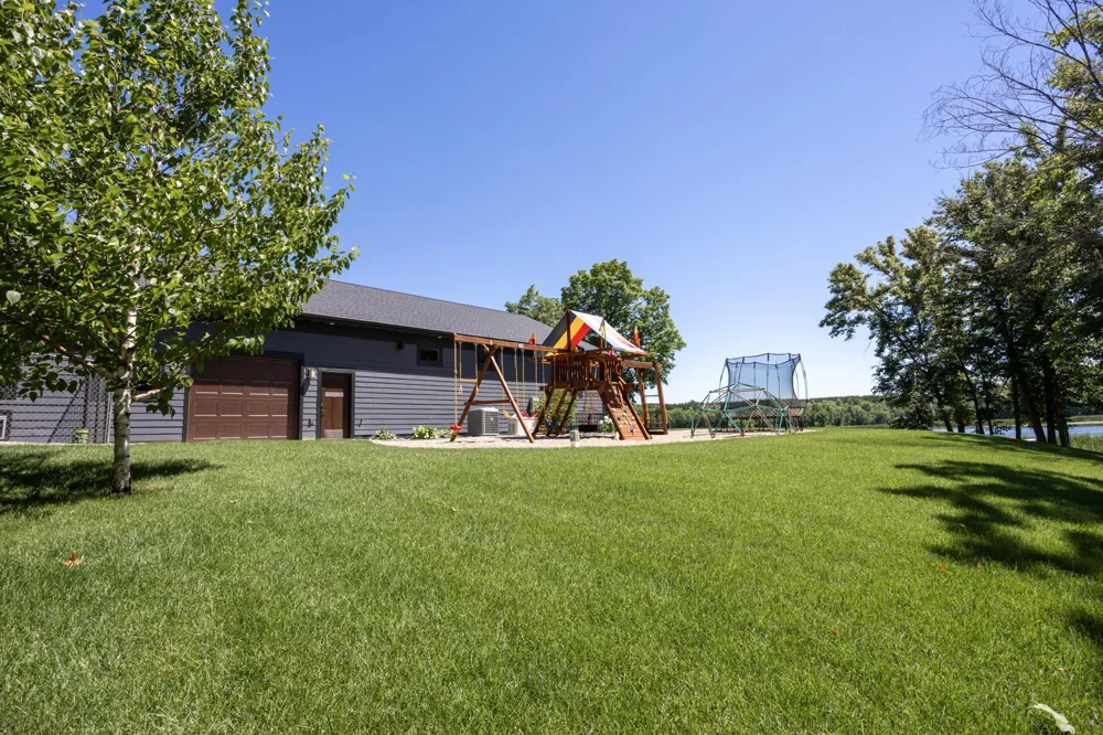 12800 Kohler Lane Audubon, MN 56511