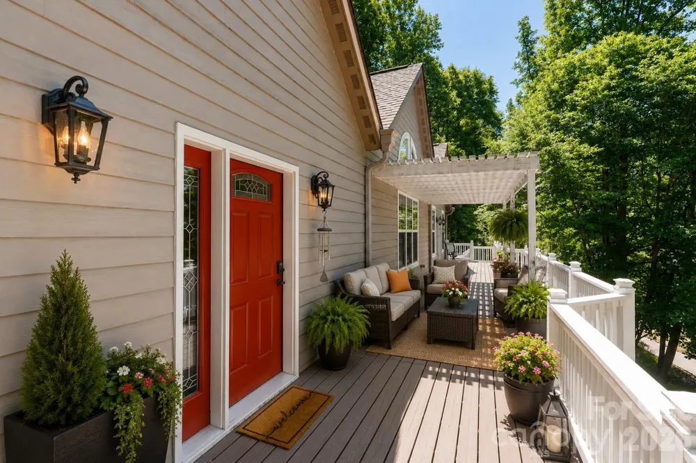60 Hawks Pointe Lane Weaverville, NC 28787