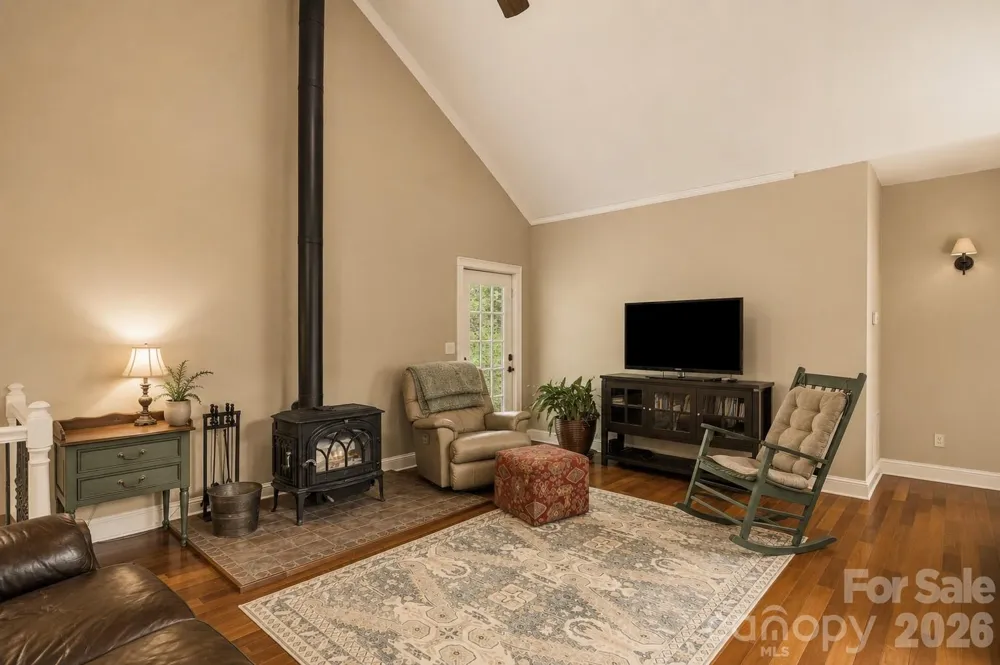 60 Hawks Pointe Lane Weaverville, NC 28787