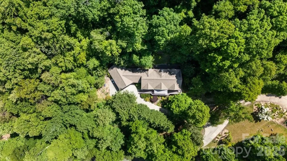60 Hawks Pointe Lane Weaverville, NC 28787