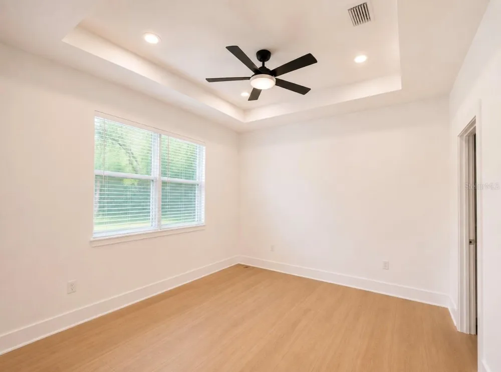 1064 MONROE AVENUE Brooksville, FL 34604