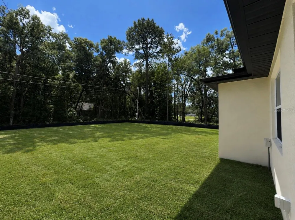 1064 MONROE AVENUE Brooksville, FL 34604