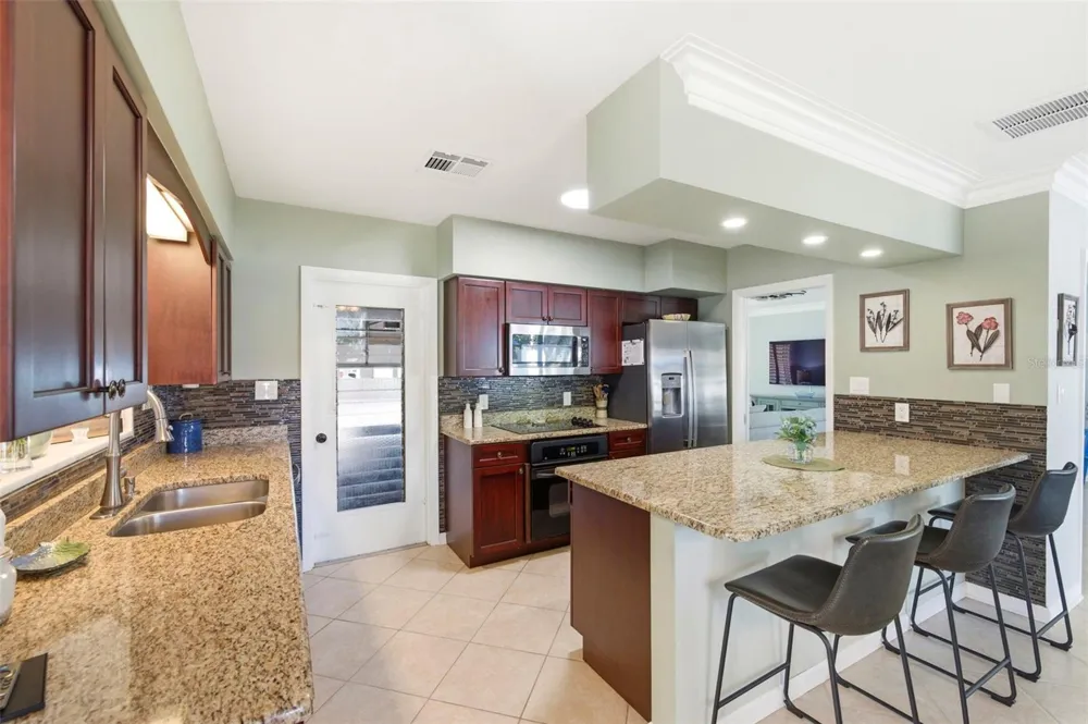 1727 CYPRESS AVENUE Belleair, FL 33756