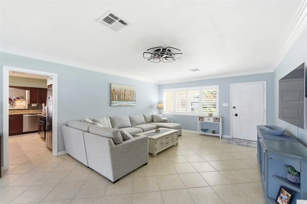 1727 CYPRESS AVENUE Belleair, FL 33756