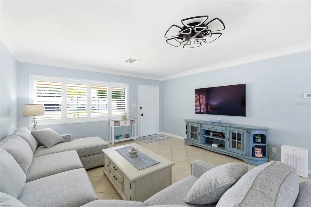 1727 CYPRESS AVENUE Belleair, FL 33756