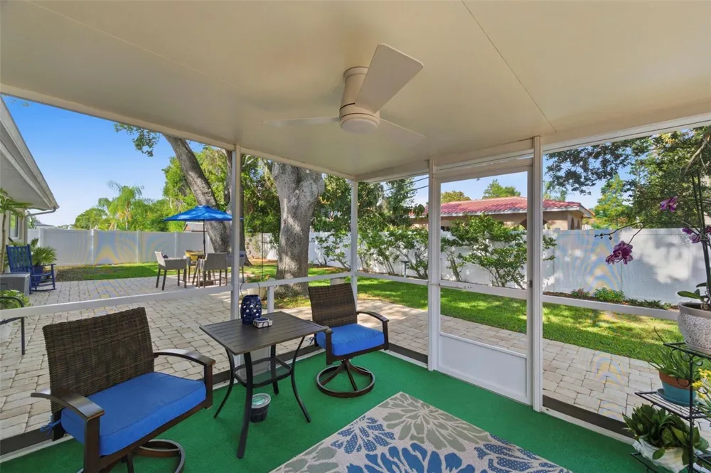 1727 CYPRESS AVENUE Belleair, FL 33756