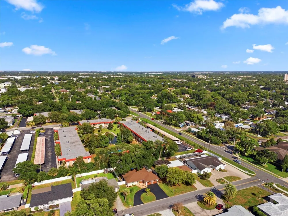1727 CYPRESS AVENUE Belleair, FL 33756
