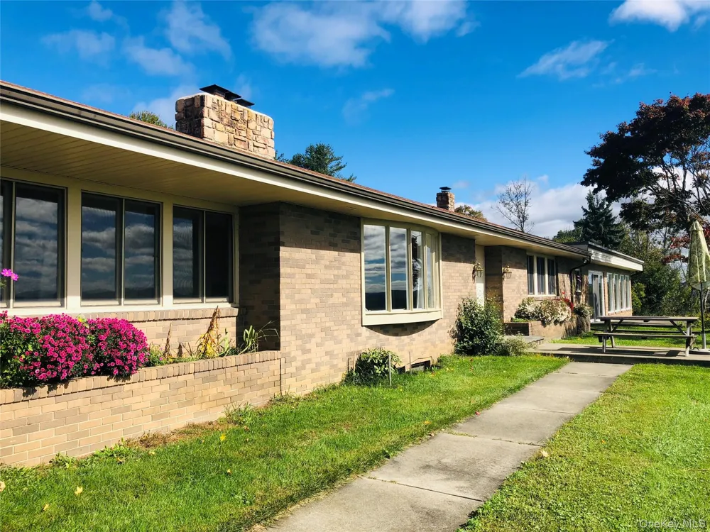 68-78 Ridge Road Clinton Corners, NY 12514