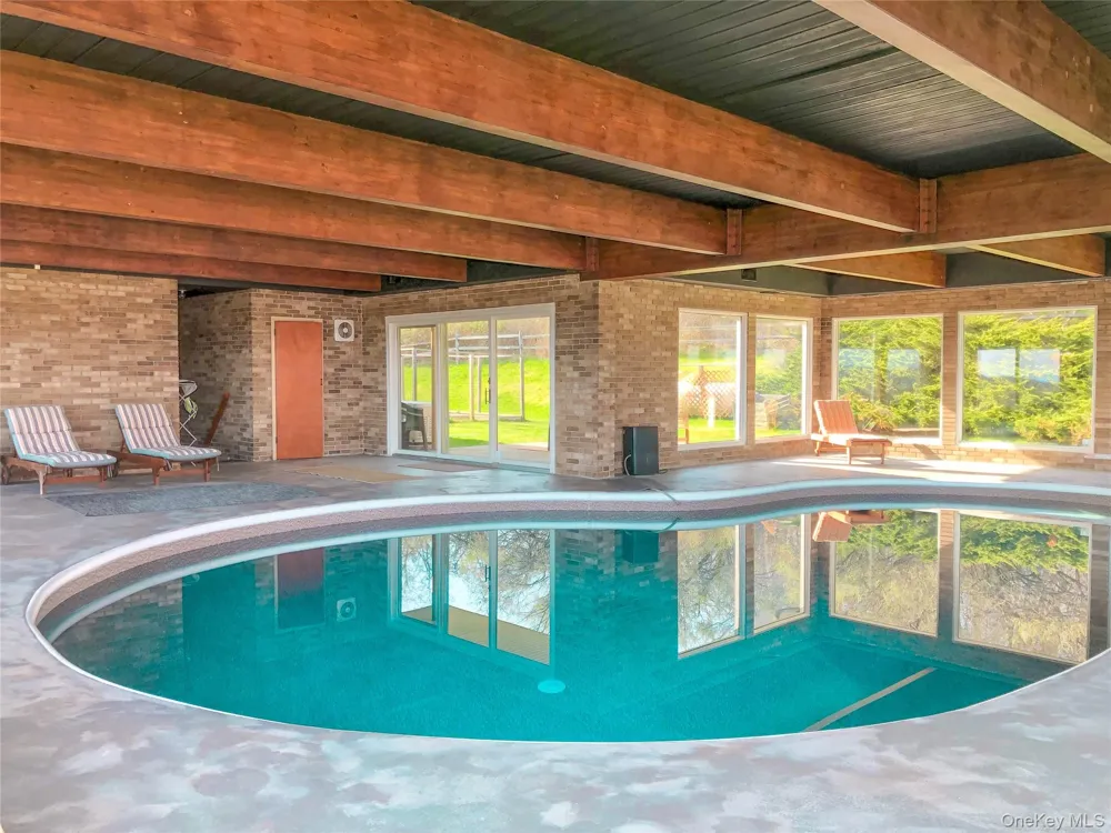 68-78 Ridge Road Clinton Corners, NY 12514