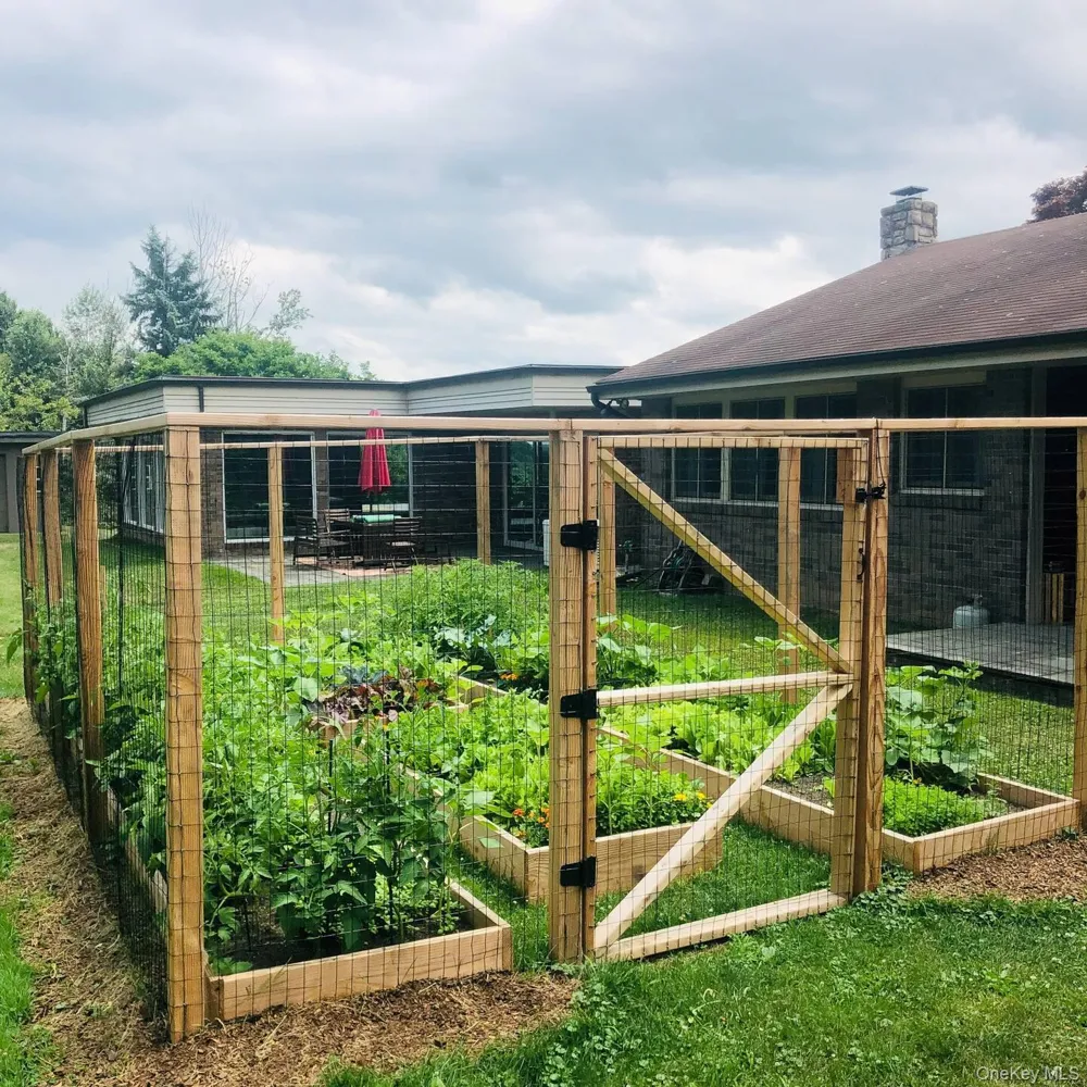 68-78 Ridge Road Clinton Corners, NY 12514