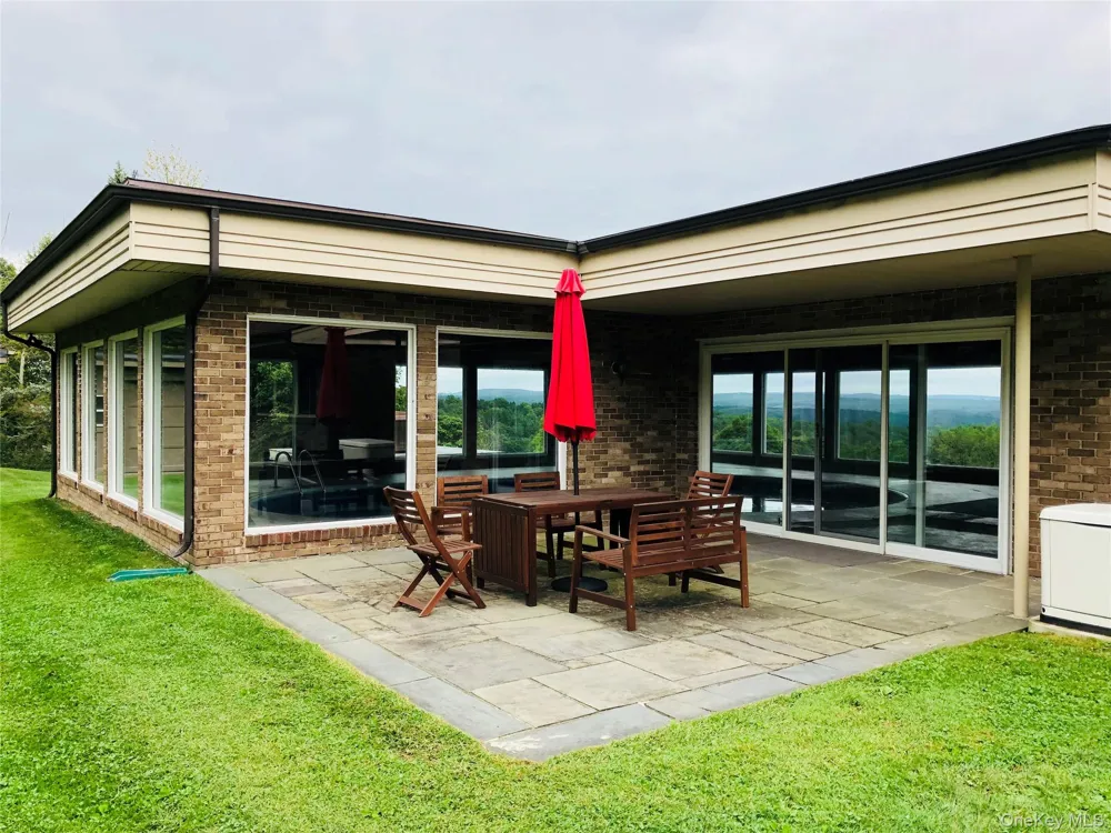 68-78 Ridge Road Clinton Corners, NY 12514