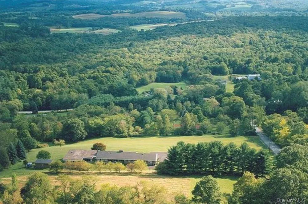 68-78 Ridge Road Clinton Corners, NY 12514
