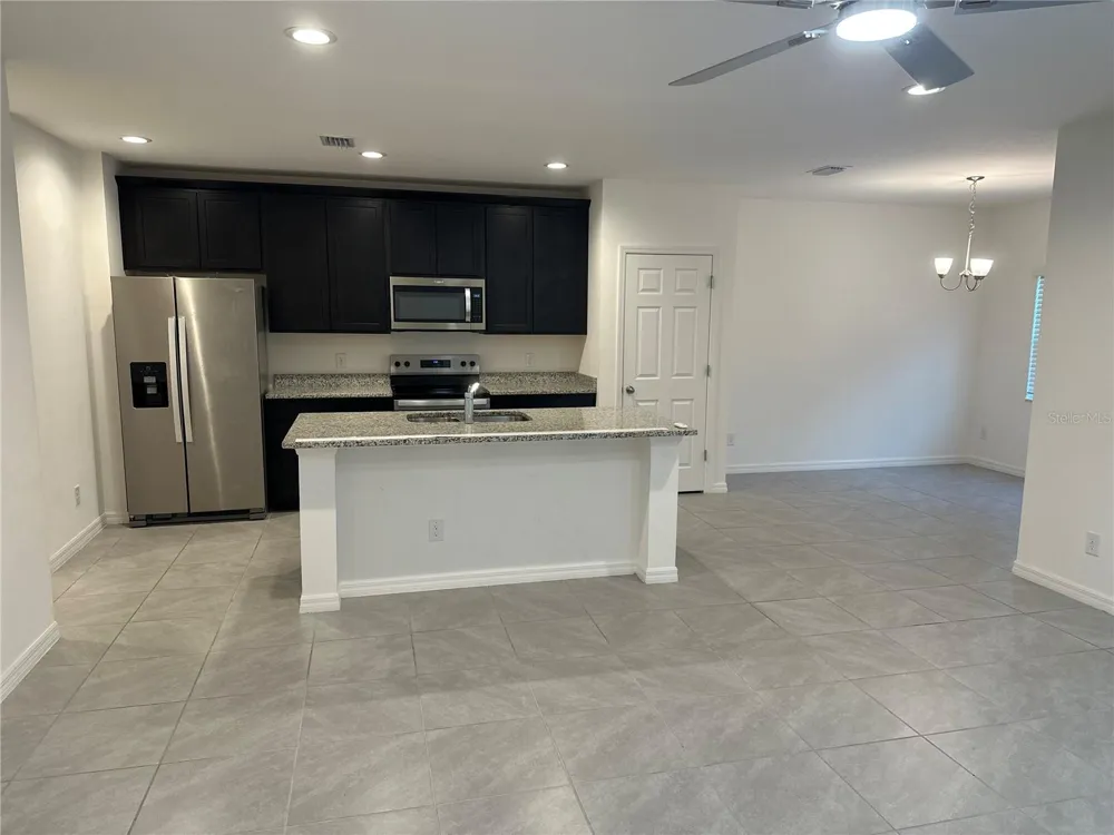 189 GLASS ONION DRIVE Howey In The Hills, FL 34737