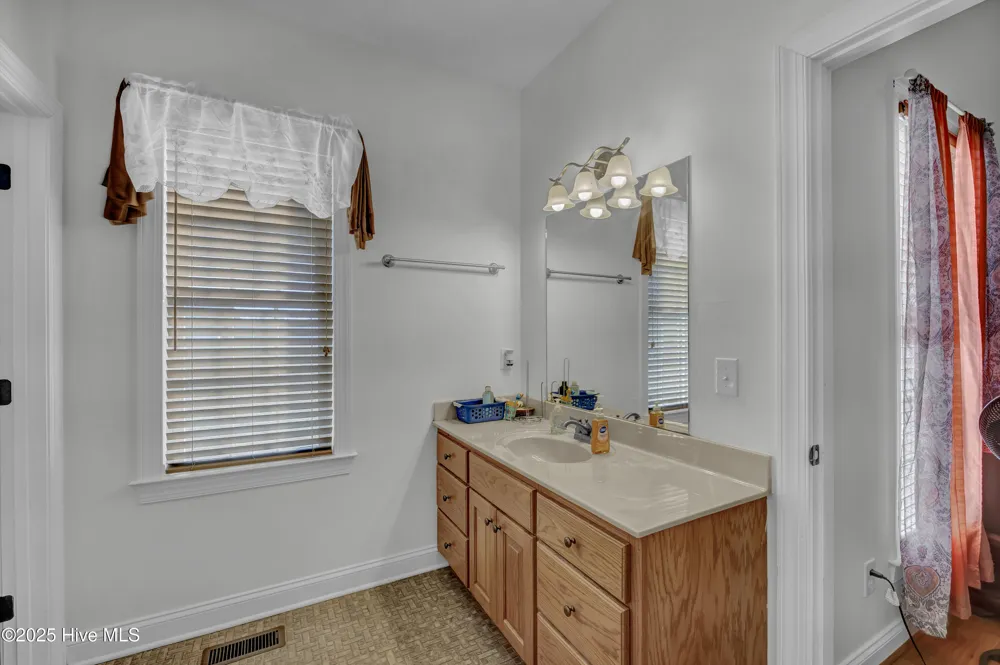 701 Best Road Whiteville, NC 28472