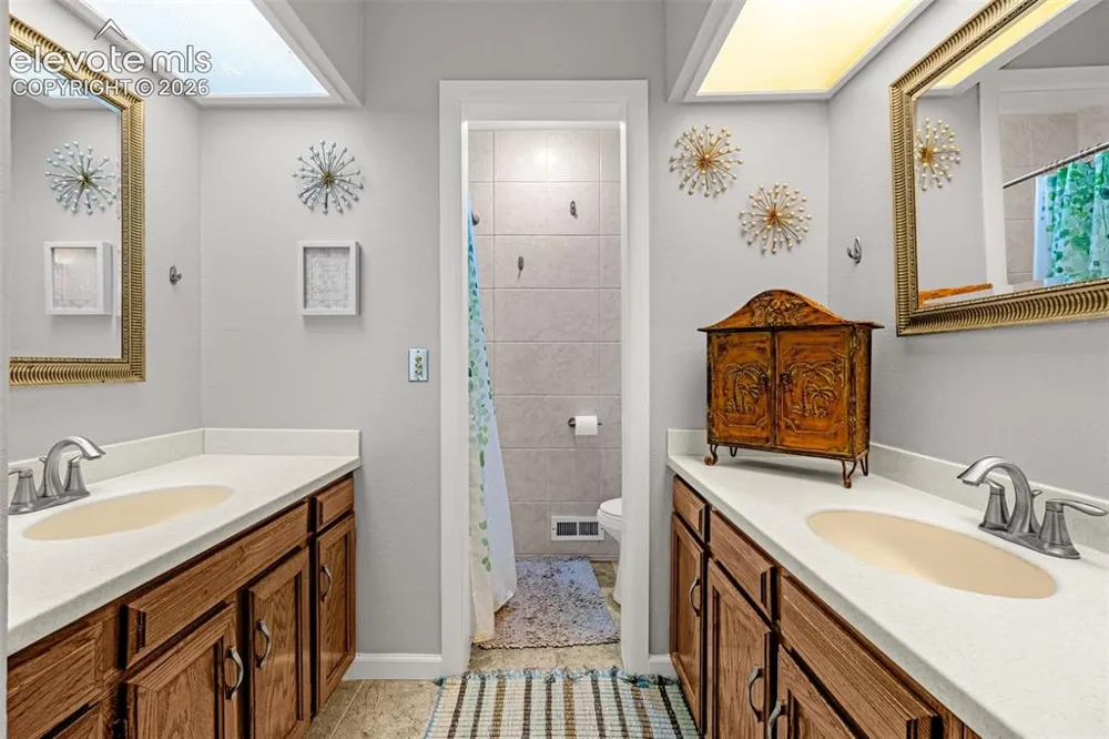 11966 E Maple Avenue Aurora, CO 80012