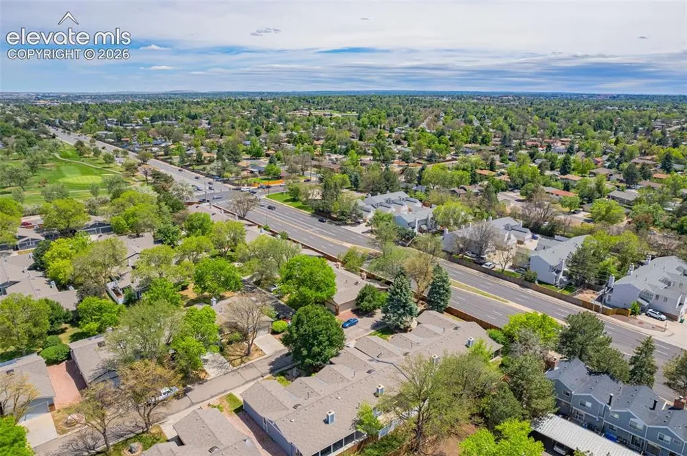 11966 E Maple Avenue Aurora, CO 80012