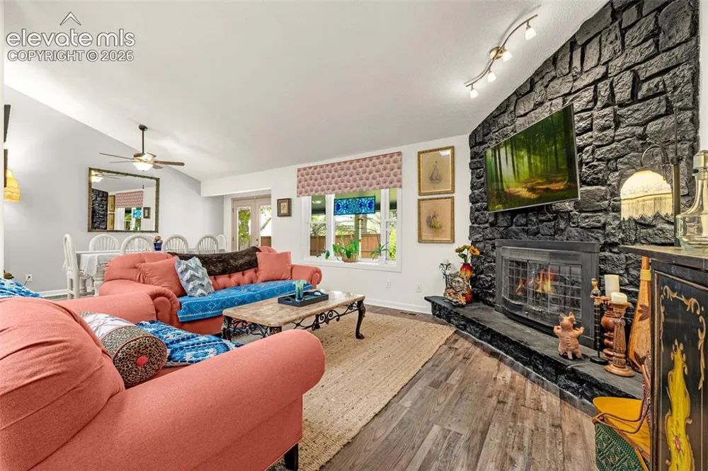 11966 E Maple Avenue Aurora, CO 80012